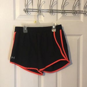 🌺🌺NIKE orange and black work out shorts!